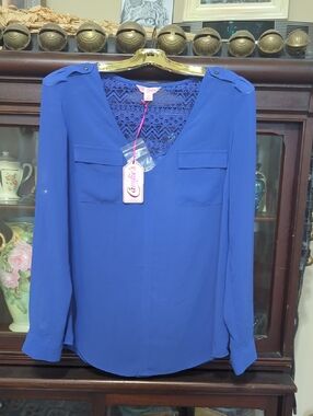 Women's/Juniors Candie's V-Neck Tunic Blouse NWT